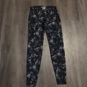 Old navy yoga pants 2/20